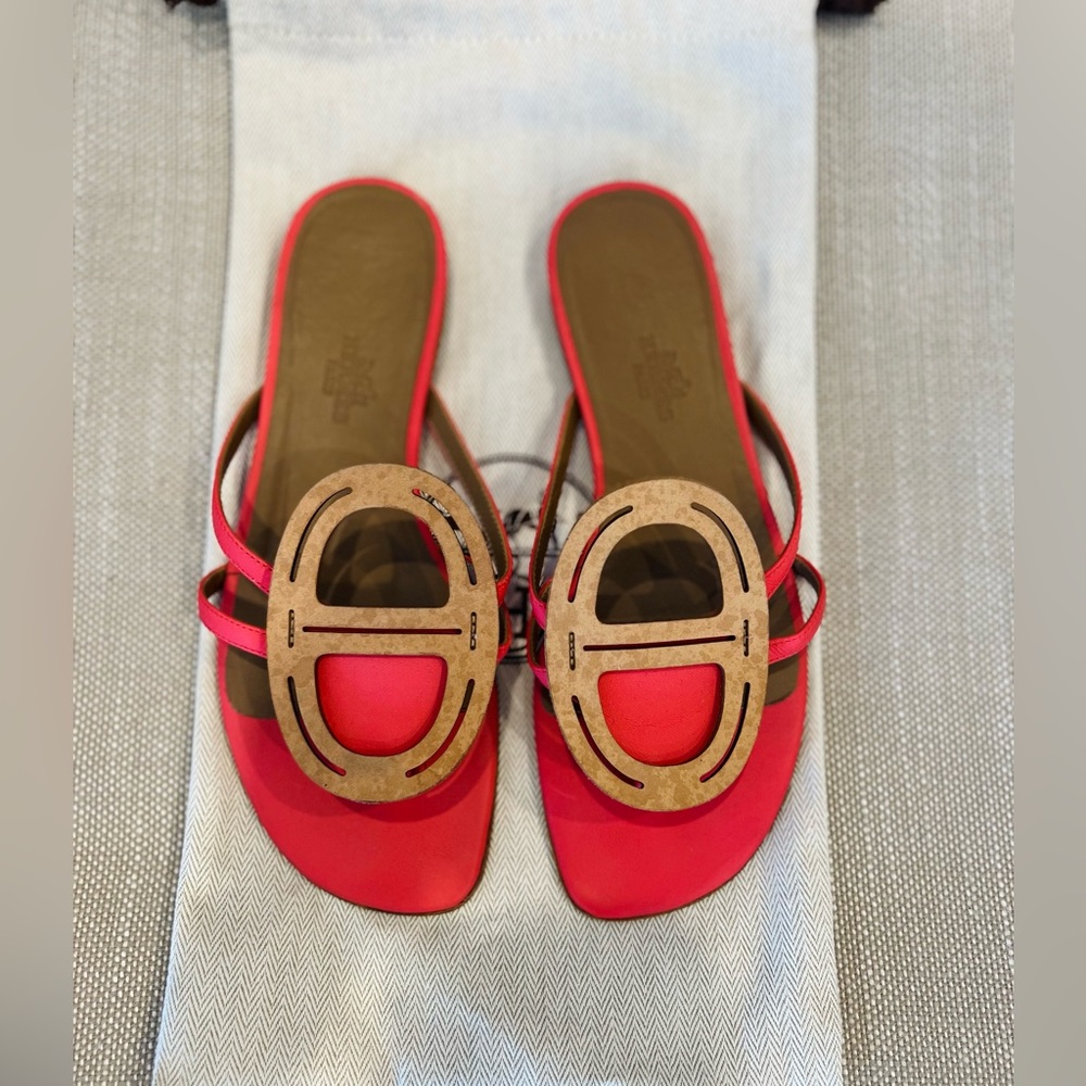 Hermes Galet chaine d'ancre Coral Pink Flat Sandals